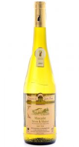 Domaine des Quatre Routes Muscadet Sevre Maine 2022 bottle